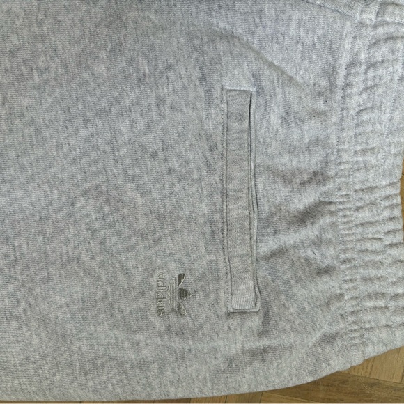 adidas x Pharrell Williams Humanrace basics short in heather light grey - Picture 7 of 16